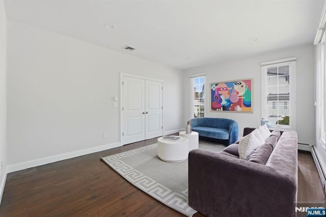 70 Mcelroy Avenue, Fort Lee, NJ 07024