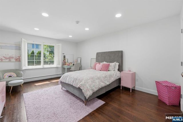 70 Mcelroy Avenue, Fort Lee, NJ 07024