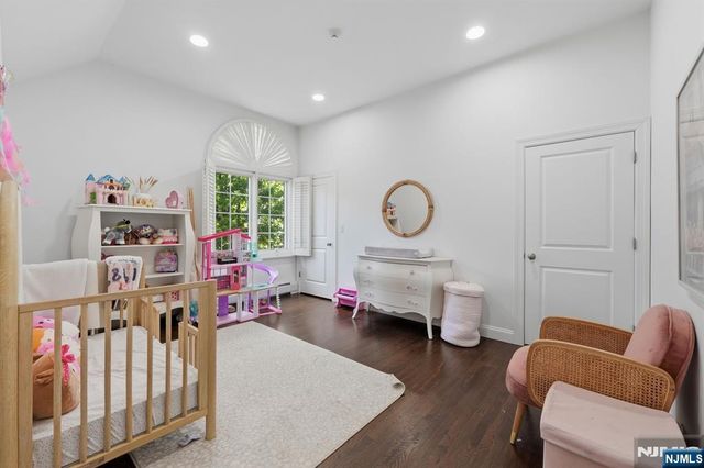 70 Mcelroy Avenue, Fort Lee, NJ 07024