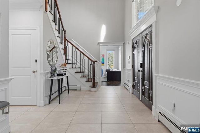 70 Mcelroy Avenue, Fort Lee, NJ 07024