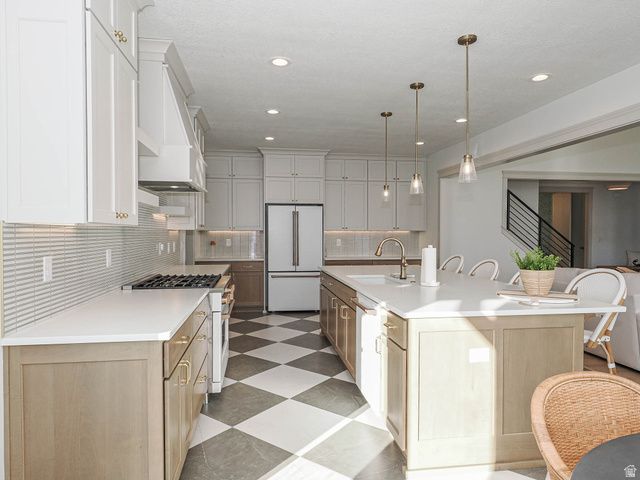 6543 W LAKE AVE, South Jordan, UT 84009