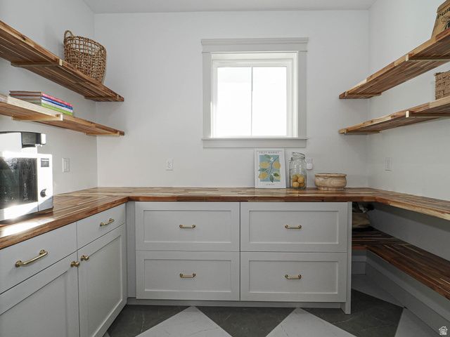 6543 W LAKE AVE, South Jordan, UT 84009