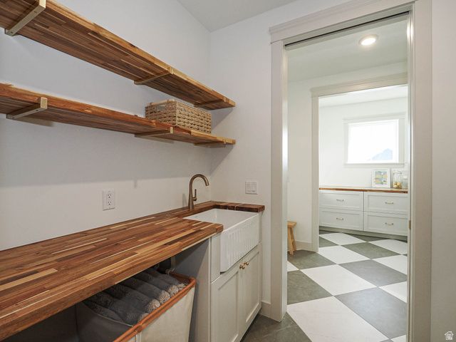 6543 W LAKE AVE, South Jordan, UT 84009