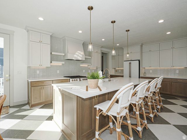 6543 W LAKE AVE, South Jordan, UT 84009