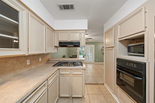 1616 Alta Vista Drive, Alvin, TX 77511
