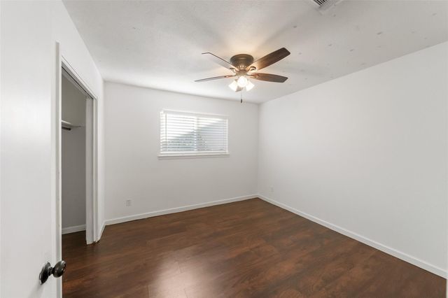 1616 Alta Vista Drive, Alvin, TX 77511