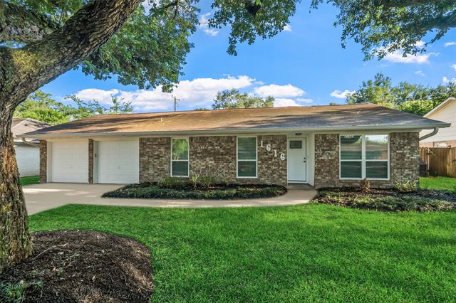 1616 Alta Vista Drive, Alvin, TX 77511