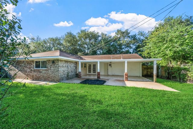 1616 Alta Vista Drive, Alvin, TX 77511