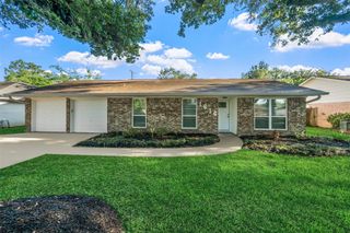 1616 Alta Vista Drive, Alvin, TX 77511