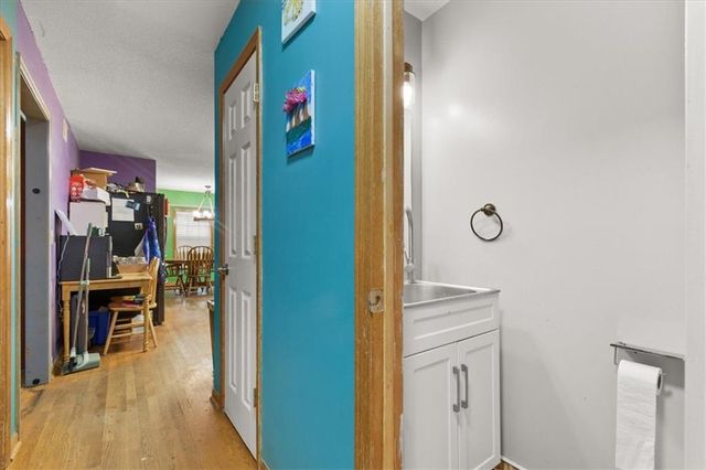 1205 SE 12th Circle, Lee's Summit, MO 64081