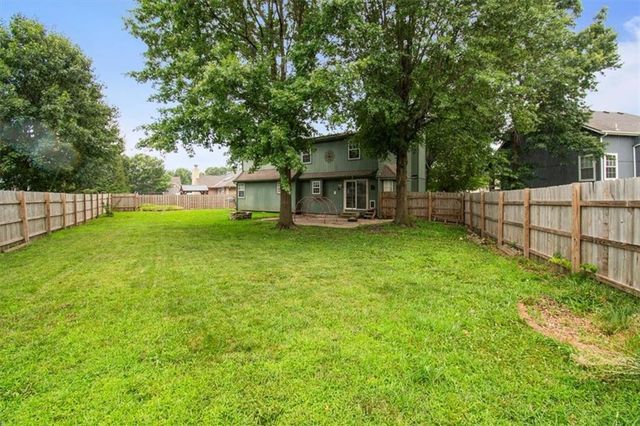 1205 SE 12th Circle, Lee's Summit, MO 64081