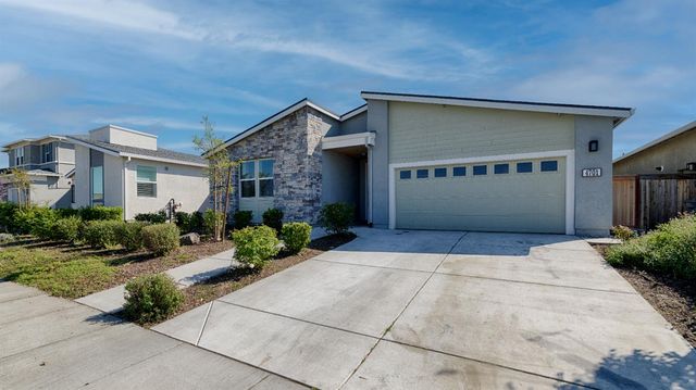 4701 Jubilee Ct, Roseville, CA 95747