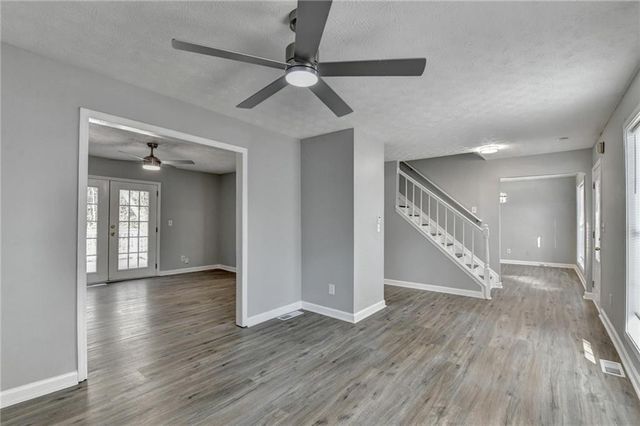 415 Ridgedale Way, Lawrenceville, GA 30044