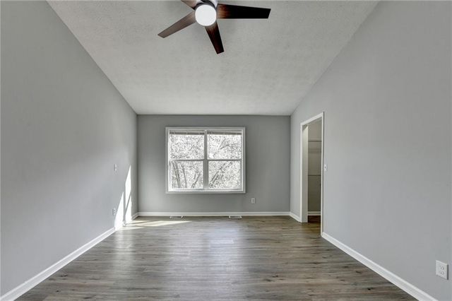 415 Ridgedale Way, Lawrenceville, GA 30044