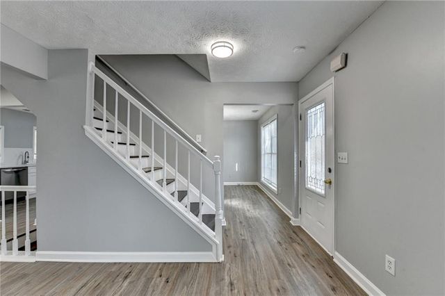 415 Ridgedale Way, Lawrenceville, GA 30044