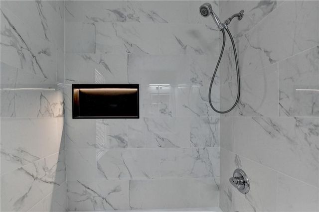 415 Ridgedale Way, Lawrenceville, GA 30044