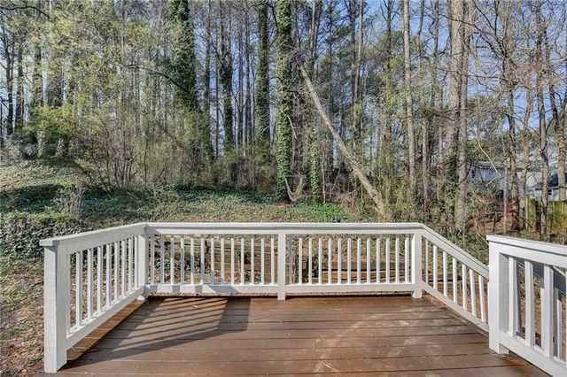 415 Ridgedale Way, Lawrenceville, GA 30044