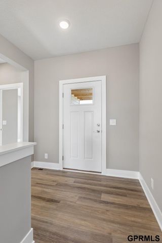 21109 Jessie Avenue, Elkhorn, NE 68022