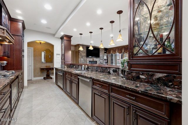 70 Railroad Place 411, Saratoga Springs, Inside, NY 12866