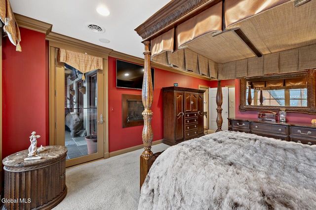 70 Railroad Place 411, Saratoga Springs, Inside, NY 12866