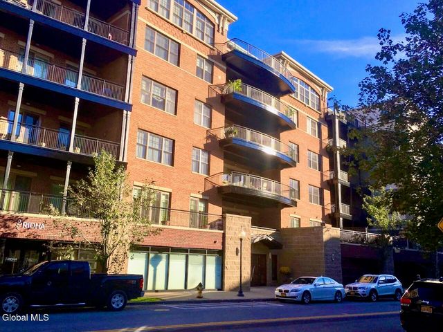 70 Railroad Place 411, Saratoga Springs, Inside, NY 12866