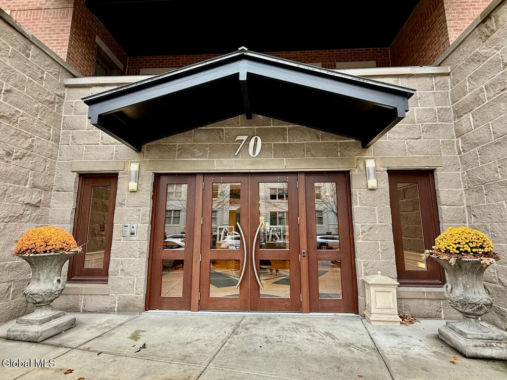 70 Railroad Place 411, Saratoga Springs, Inside, NY 12866