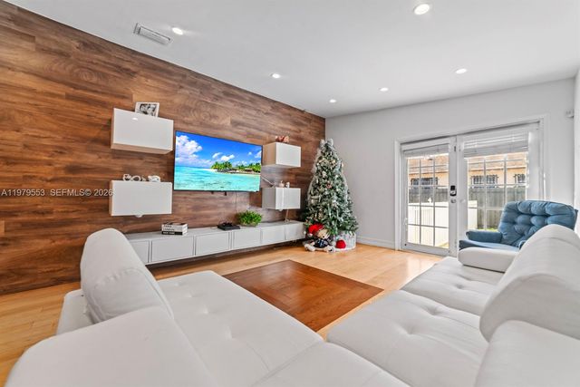 13000 SW 260th Ter, Homestead, FL 33032