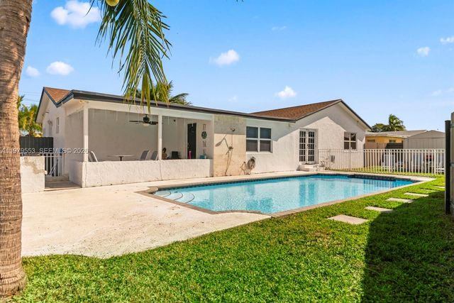 13000 SW 260th Ter, Homestead, FL 33032