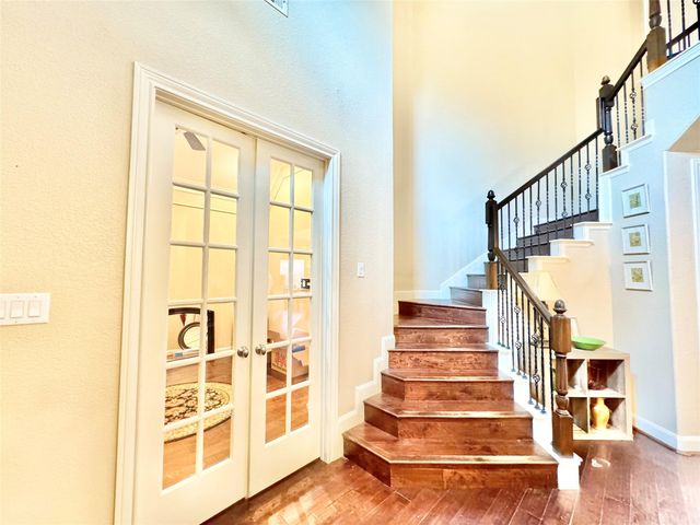 5318 Handbrook Drive, Houston, TX 77069