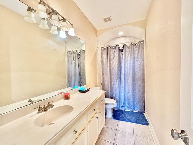 5318 Handbrook Drive, Houston, TX 77069