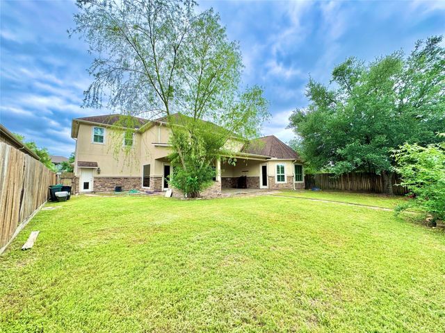 5318 Handbrook Drive, Houston, TX 77069