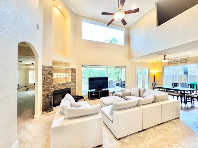 5318 Handbrook Drive, Houston, TX 77069