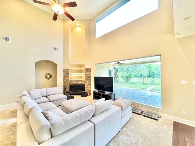 5318 Handbrook Drive, Houston, TX 77069