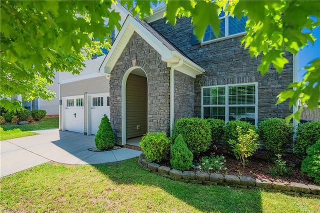 4754 Abbey Park Road, Kernersville, NC 27284