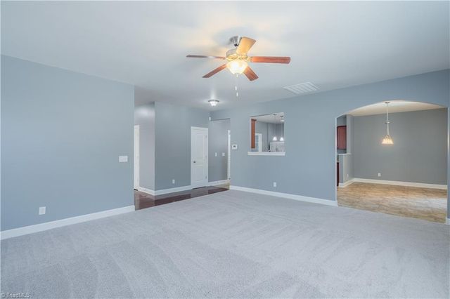 4754 Abbey Park Road, Kernersville, NC 27284