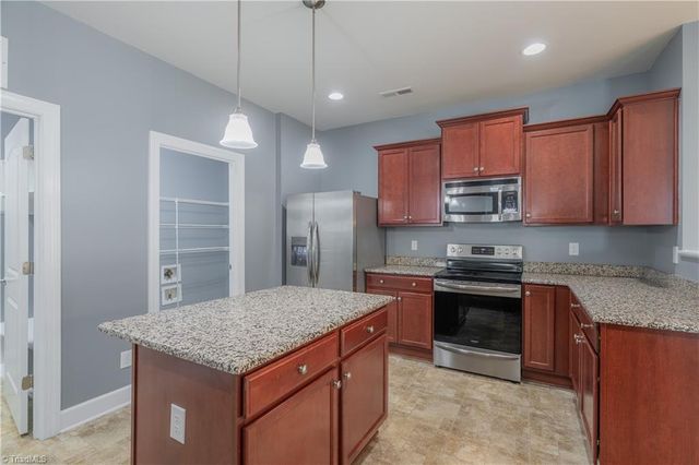 4754 Abbey Park Road, Kernersville, NC 27284