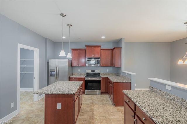 4754 Abbey Park Road, Kernersville, NC 27284