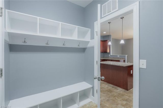 4754 Abbey Park Road, Kernersville, NC 27284