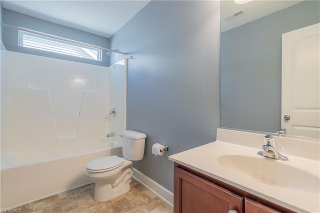4754 Abbey Park Road, Kernersville, NC 27284
