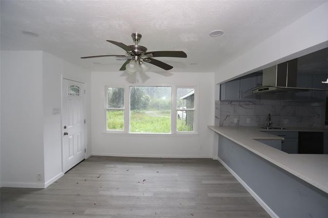 345 Byrd Street, Vidor, TX 77662