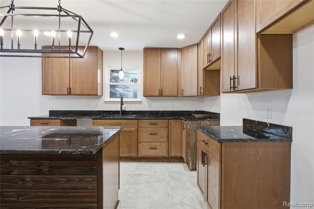 38047 Wabash Street, Romulus, MI 48174