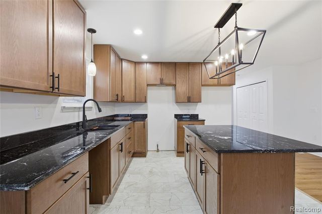 38047 Wabash Street, Romulus, MI 48174