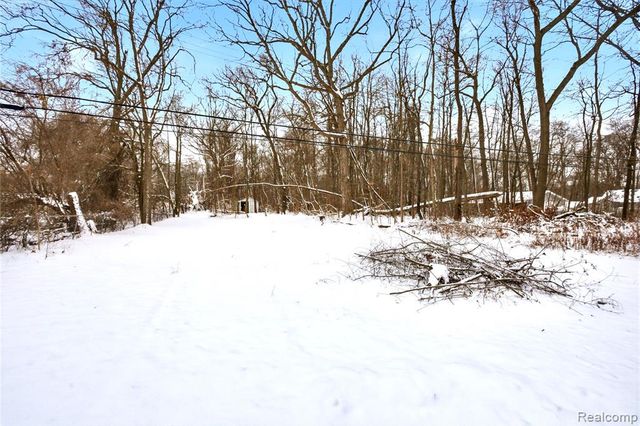 38047 Wabash Street, Romulus, MI 48174