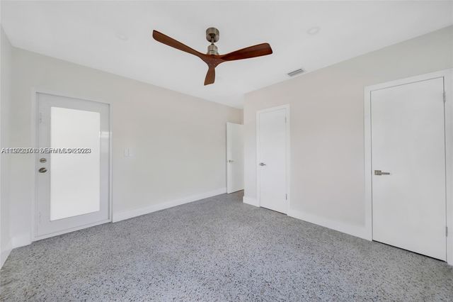 11020 NE 10th Ave, Biscayne Park, FL 33161