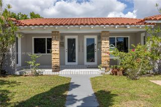 11020 NE 10th Ave, Biscayne Park, FL 33161