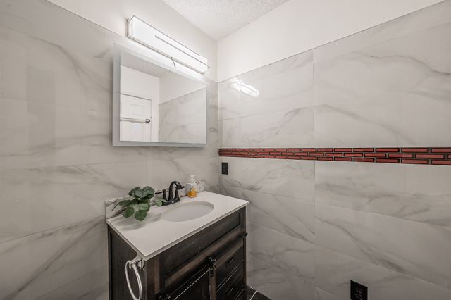 1349 Jeanette Way, Carrollton, TX 75006