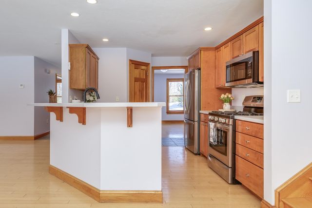 762 Robinson Road, Pembroke, NH 03275