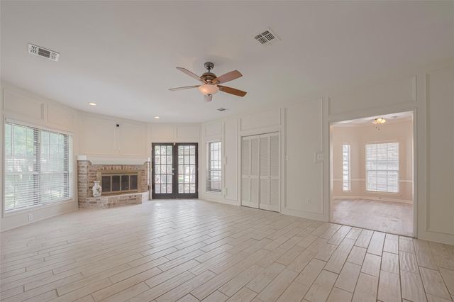 5210 Holly View Drive, Houston, TX 77091