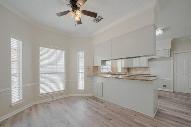 5210 Holly View Drive, Houston, TX 77091