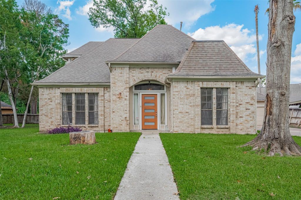 5210 Holly View Drive, Houston, TX 77091
